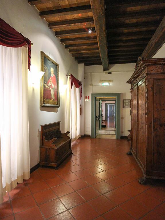 Casa Di Santa Francesca Romana A Ponte Rotto Luaran gambar